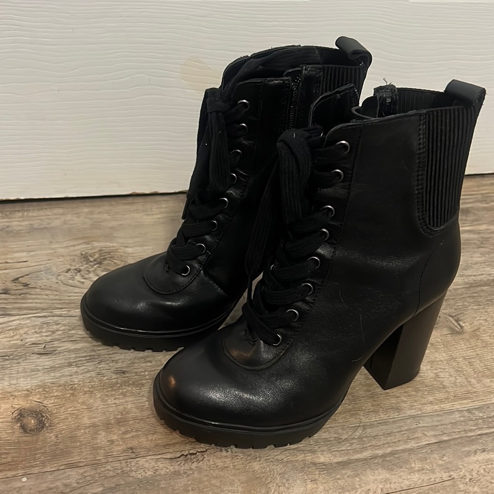 Steve Madden black boots